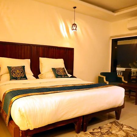 Panna Tiger Resort- Riverside Property Rājgarh Kültér fotó